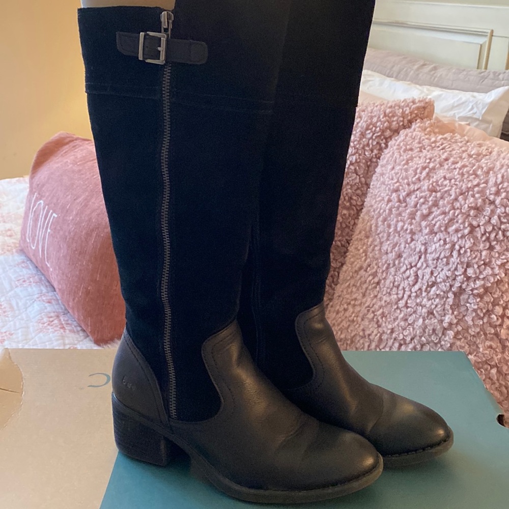 Very comfortable Suede and leather boots